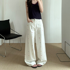 批发实拍~~花朵刺绣白色<b class='q'>牛仔裤</b>女2026夏季新款宽松显瘦阔腿拖地长裤子