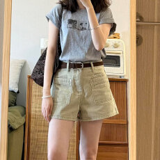 批发设计感卡其色阔腿牛仔<b class='q'>短裤</b>女2026夏季新款小个子宽松显瘦直筒<b class='q'>热裤</b>