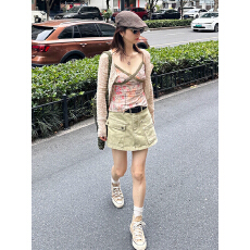 批发夏季高腰显瘦<b class='q'>牛仔</b>裤裙<b class='q'>女</b>装2026新款复古甜酷感小个子a字工装短裙