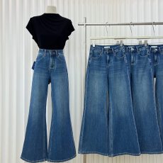 批发欧制高腰微喇牛仔<b class='q'>裤</b>女秋季新款四面弹宽松显瘦喇叭<b class='q'>裤</b><b class='q'>不</b>贴<b class='q'>腿</b>13298