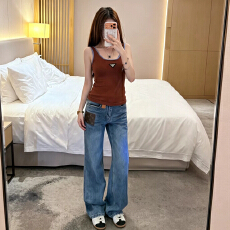 批发南油 早春新欧阳娜娜同款皮标牛仔裤女高腰显瘦蓝色宽松直筒长裤