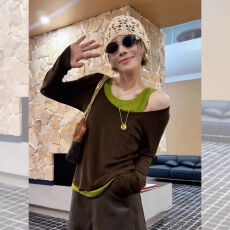 批发假两件露肩撞色T恤女春秋新款高级感休闲宽松显瘦百搭长袖上衣潮