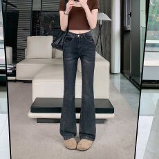 批发<b class='q'>实拍</b>实价~黑灰色低腰微喇牛仔<b class='q'>裤</b>女夏季新款宽松显瘦不贴腿马蹄<b class='q'>裤</b>