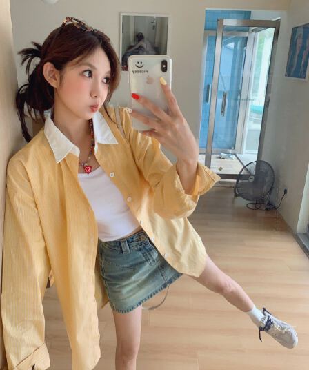 여름 배색 폴로 칼라 스트라이프 긴팔 여성 셔츠 2026 년 가을 얇은 스타일 스택 가져 가라. POLO 칼라 맨위 재킷 트렌디