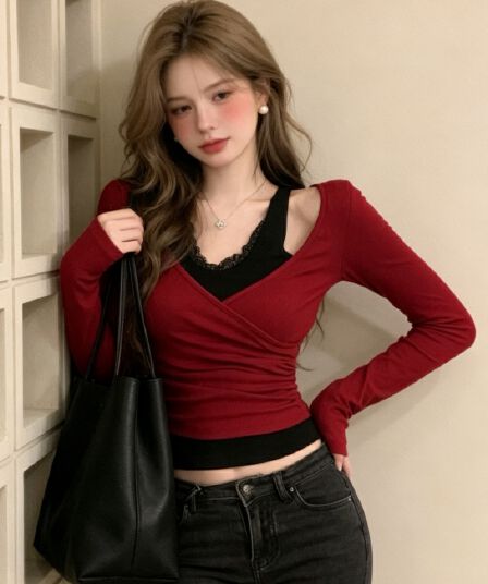 실사 핫걸 레이스 페이크 레이어드 긴팔 티셔츠 여성 순수한 욕망 바람 V넥 몸매 가꾸기 맨위