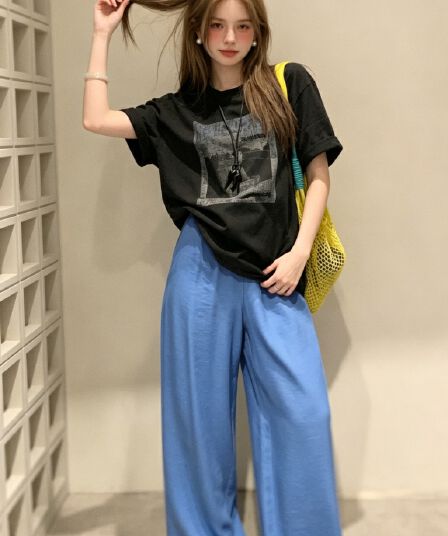 실사 빛 산소 호흡 센스 디스플레이 화이트 법 일 블루 느슨함 느긋한 루즈핏 캐주얼 도루 센스 와이드 레그 팬츠