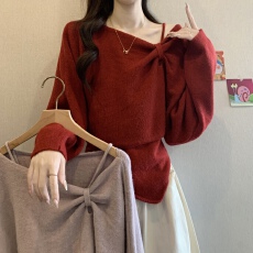 批发紫色斜肩微胖长袖毛衣女秋冬季2025新款宽松露肩<b class='q'>吊带</b>针织套装
