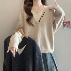 批发大码女装假两件撞色长袖T恤女正肩宽松遮肚子显瘦上衣V领打底衫
