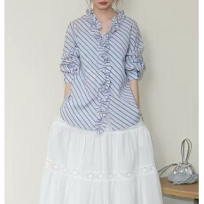 批发肌理感花边v领蓝色<b class='q'>条纹</b>耳边<b class='q'>衬衣</b>春秋冬