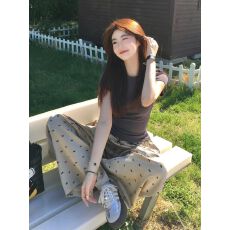 批发韩系时尚运动套装女2025新款<b class='q'>夏</b>季正肩短袖碎花长裤休闲穿搭两件套