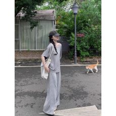 批发2025新款休闲套装简约宽松短袖T恤女<b class='q'>夏</b>季条纹阔腿裤拖地裤两件套