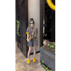 批发2026夏季新款撞色短袖百搭阔腿裤<b class='q'>两件</b>套休闲<b class='q'>短裤</b>套装<b class='q'>女</b>