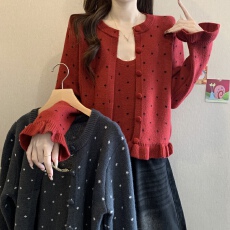 批发设计感波点木耳边吊带开衫套装女秋冬新款胖mm减龄叠穿两件上衣