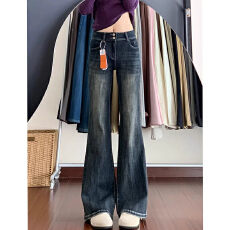 批发港风复古设计感<b class='q'>微喇</b><b class='q'>牛仔裤</b>女春秋季新款时尚显瘦喇叭拖地<b class='q'>牛仔裤</b>潮