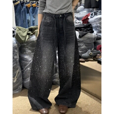 批发街头<b class='q'>个性</b>韩版烫钻拼接牛仔裤子女春秋季宽松显瘦<b class='q'>时尚</b>拖地牛仔裤潮