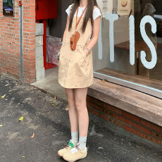 批发百搭ins潮通勤休闲牛仔<b class='q'>背带</b>裙女春夏新款宽松甜酷百搭<b class='q'>背带</b><b class='q'>牛仔裙</b>