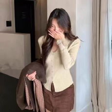 批发秋冬季设计感<b class='q'>蕾丝</b>花边针织开衫女新款韩系娃娃领显瘦气质长袖