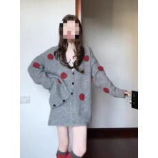 批发灰色立体花朵针织开衫女秋日ootd穿搭一整套高腰A字半身裙两件套