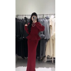 批发秋冬新款气质时尚<b class='q'>高级</b>感坑条伞边针织上衣+半身裙两件套