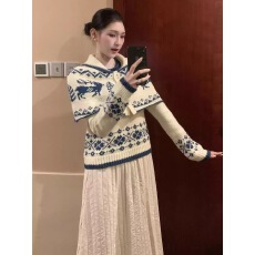 批发韩系复古米白色提花费尔岛毛衣外套冬季氛围感短款斗篷针织上衣女