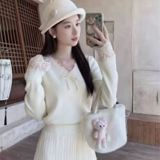 批发v领<b class='q'>蕾丝</b>拼接蝴蝶结系带打底衫女春秋纯欲内搭毛衣针织衫<b class='q'>上衣</b>