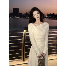 批发木子李的李设计感精致温柔长袖针织<b class='q'>蕾丝</b>拼接<b class='q'>上衣</b>垂感半身裙套装冬