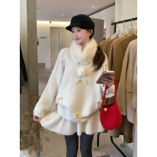 批发秋冬新款圣诞新年红蝴蝶慵懒宽松<b class='q'>甜美</b>毛上衣+短裙+围巾三件套