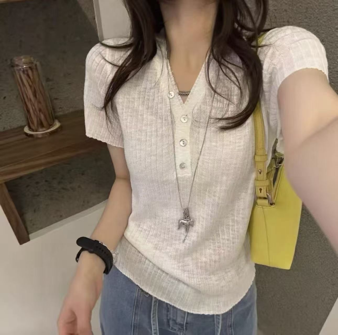 한국 스타일 반 개방 칼라 단추 반팔 니트 스웨터 여성 여름 새로운 도파민 달콤함 연령 감소 다용도 슬림해 보이는 맨위
