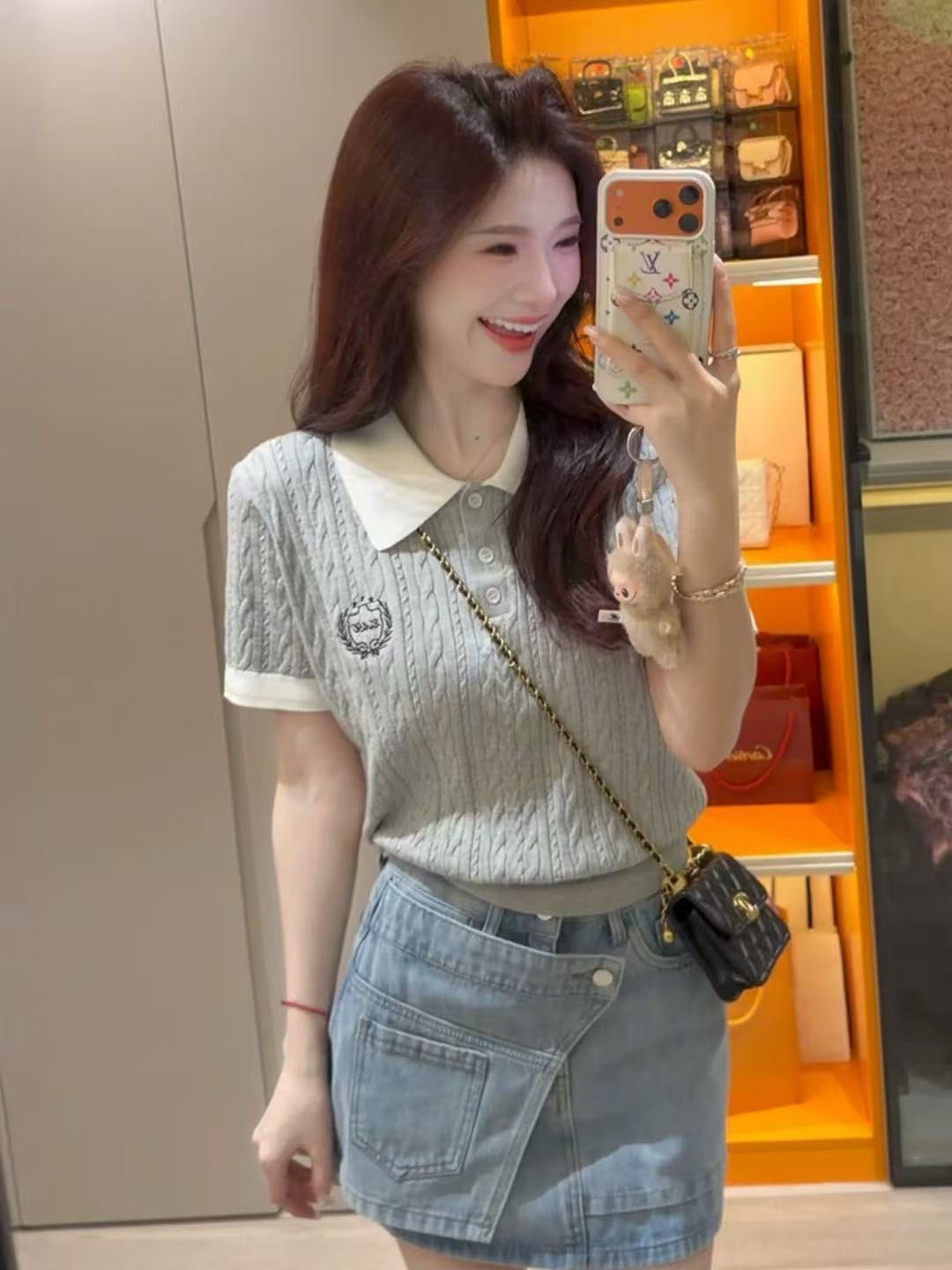 한 부서 배색 POLO 칼라 자수 꽈배기 반팔 니트 스웨터 여성 여름 새로운 고급 센스 연령 감소 아름다운 맨위
