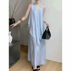 批发韩系极简风天丝背心长裙 2026新款外贸<b class='q'>原</b><b class='q'>单</b> 松弛感显瘦大摆<b class='q'>连衣裙</b>