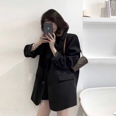 批发原版做法高级感黑色西装<b class='q'>外套</b>女秋季新款<b class='q'>韩版</b>宽松小个子西服上衣
