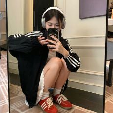 批发撞色<b class='q'>运动</b>外套女春秋2026新款小个子宽松通勤薄款翻领<b class='q'>上衣</b>