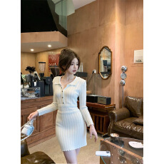 批发实拍气质米白色针织连衣裙女春秋装2025新款收腰显瘦毛衣短裙子
