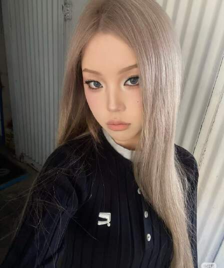 검정색 페이크 레이어드 니트 스웨터 여성 봄 여름 패치워크 검정색 몸매 가꾸기 슬림해 보이는 핫걸 기본 셔츠 작은 대중 고유 한 맨위