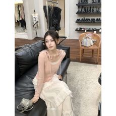 批发假两件坑条弹力芭蕾减龄显瘦上衣女内搭打底衫短款长袖t恤