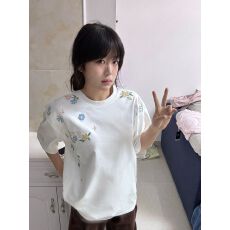 批发官图 特价不减 原版刺绣 32支双纱内里贴布 花卉刺绣<b class='q'>情侣</b><b class='q'>上衣</b>休闲