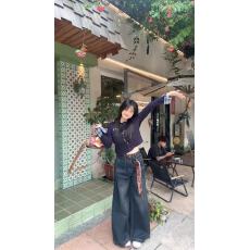 批发藏蓝色腊肠狗长袖针织开衫女秋季设计感修身内搭打底短款早秋<b class='q'>上衣</b>