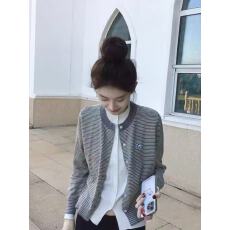 批发美式灰色<b class='q'>条纹</b>假两件长袖针织开衫毛衣女秋冬短款内搭打底外套上衣