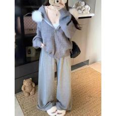 批发灰色针织<b class='q'>毛衣</b>开衫女秋冬2025<b class='q'>新款</b>慵懒加厚连帽毛领外套冬季