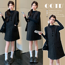 批发实拍2025秋冬新款孕妇半高领针织打底衫＋波点刺绣背带裙韩系宽松