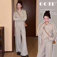 秋冬新品~孕妇秋冬软糯时尚毛衣休闲款连帽阔腿裤时尚套装