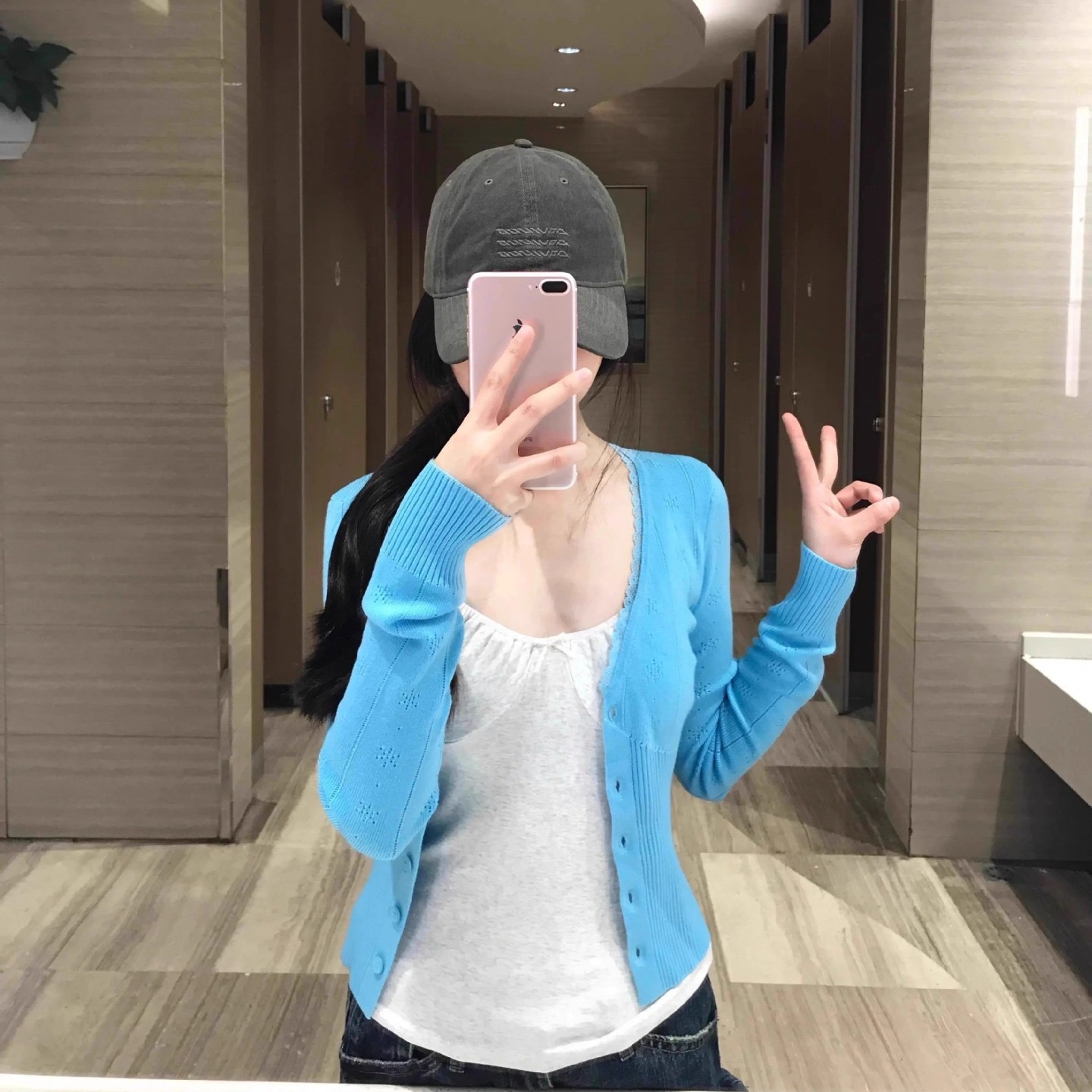 한 부서 느긋한 센스 V넥 레이스 니트 오픈 가디건 여성 조기 봄 디자인 센스 작은 대중 몸매 가꾸기 슬림해 보이는 품격 맨위