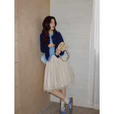 批发吵吵家藏蓝色内搭上衣女春季圆领<b class='q'>条纹</b><b class='q'>针织衫</b>高级气质修身打底衫