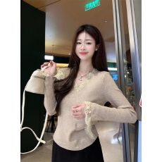 批发韩系蕾丝V领<b class='q'>长袖</b>针织衫女秋冬穿搭设计感内搭打底修身喇叭袖上衣