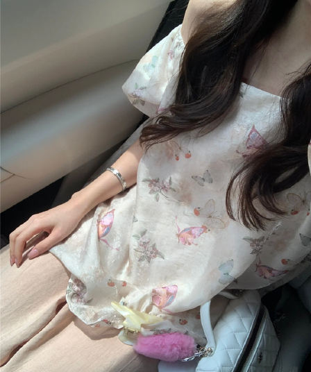 실사 둘째 머리카락 빛 국풍 나비 프린트 거품 소매 오프숄더 둘 착용 맨위