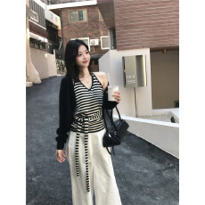 批发实拍秒发 早秋条纹针织挂脖辣妹<b class='q'>背心</b>搭配长袖短款开衫