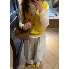 批发实拍 <b class='q'>休闲</b>百搭简约内搭上衣叠穿针织马甲两件套