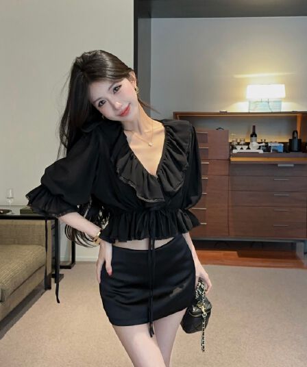 실사 정가 프랑스식 새로운 레이스 측면 얇은 스타일 패션 셔츠 검정색 실크 얼굴 반신 스커트 타이트 스커트 미니 스커트