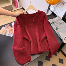 批发实拍大码新年喜气红色V领针织重工钉珠烫钻宽松显瘦百搭套头<b class='q'>毛衣</b>