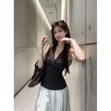 批发MR【人棉】辣妹无袖V领扭结黄色挂脖<b class='q'>背心女</b>夏季修身吊带显瘦外穿